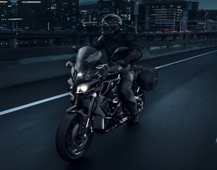 2017 Yamaha MT-10 Tourer in Europe this March 621003