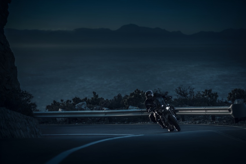 2017 Yamaha MT-10 Tourer in Europe this March 621004