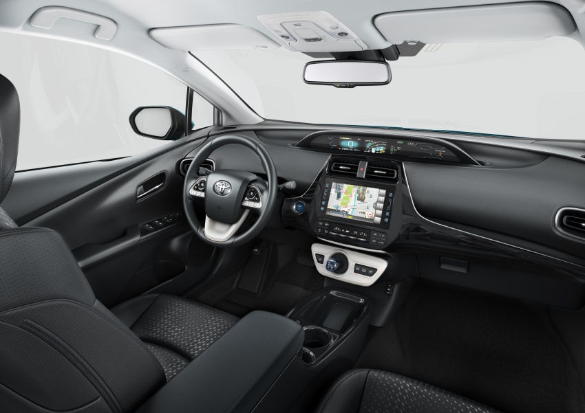 New Toyota Prius Plug-in Hybrid – double the EV range 612856
