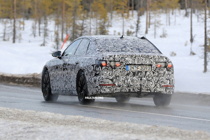 SPYSHOTS: 2018 Audi A6 shows off its new curves 615142