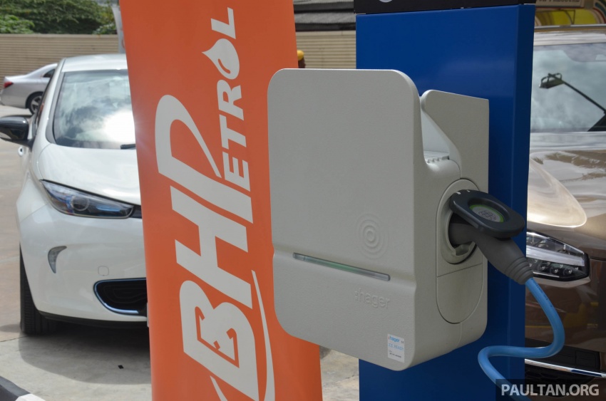 BHPetrol opens EV charging stations in Kampung Sungai Kayu Ara, Sungai Besi – 22kW, free to use 615061