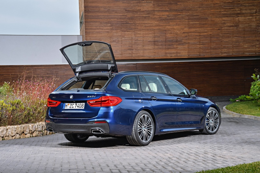 BMW 5 Series Touring G31 muncul – 4 varian termasuk diesel akan ditawarkan, ruang simpanan 1,700 liter 610497