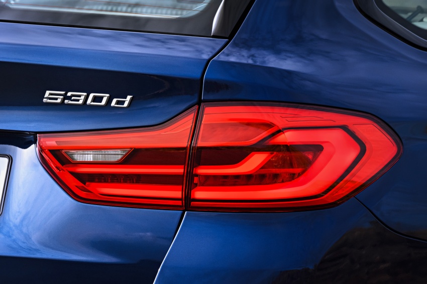 BMW 5 Series Touring G31 muncul – 4 varian termasuk diesel akan ditawarkan, ruang simpanan 1,700 liter 610503