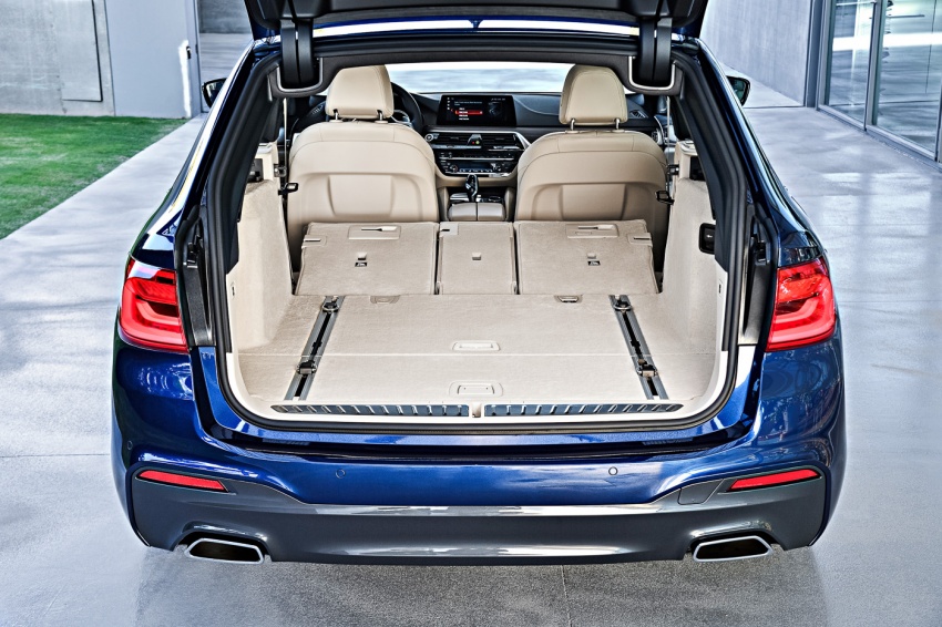 BMW 5 Series Touring G31 muncul – 4 varian termasuk diesel akan ditawarkan, ruang simpanan 1,700 liter 610463