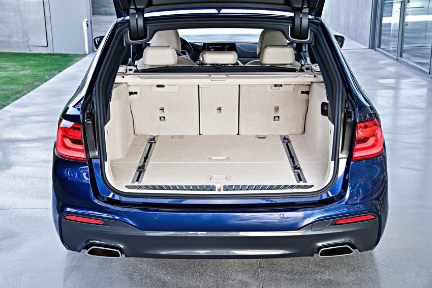 BMW 5 Series Touring G31 muncul – 4 varian termasuk diesel akan ditawarkan, ruang simpanan 1,700 liter 610464