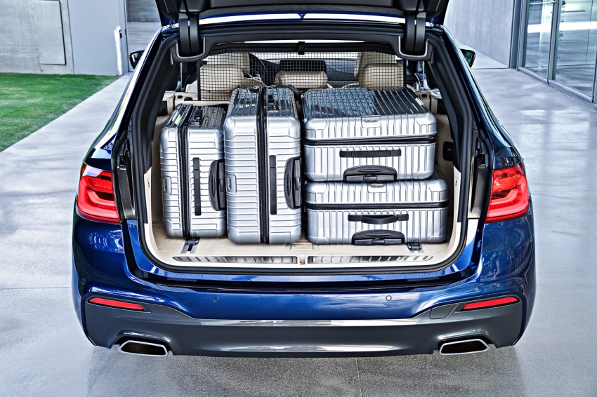 BMW 5 Series Touring G31 muncul – 4 varian termasuk diesel akan ditawarkan, ruang simpanan 1,700 liter 610467