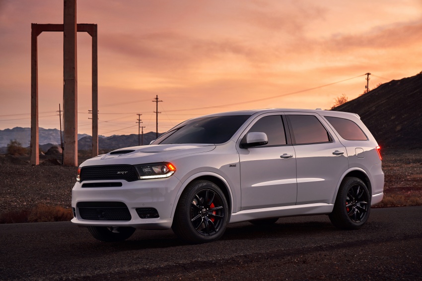 Dodge Durango SRT unveiled – 475 hp three-row SUV 613085