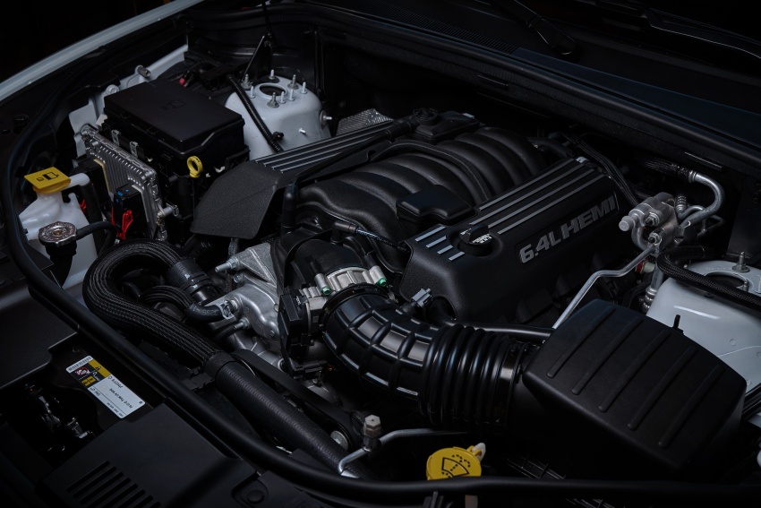 Dodge Durango SRT unveiled – 475 hp three-row SUV 613141