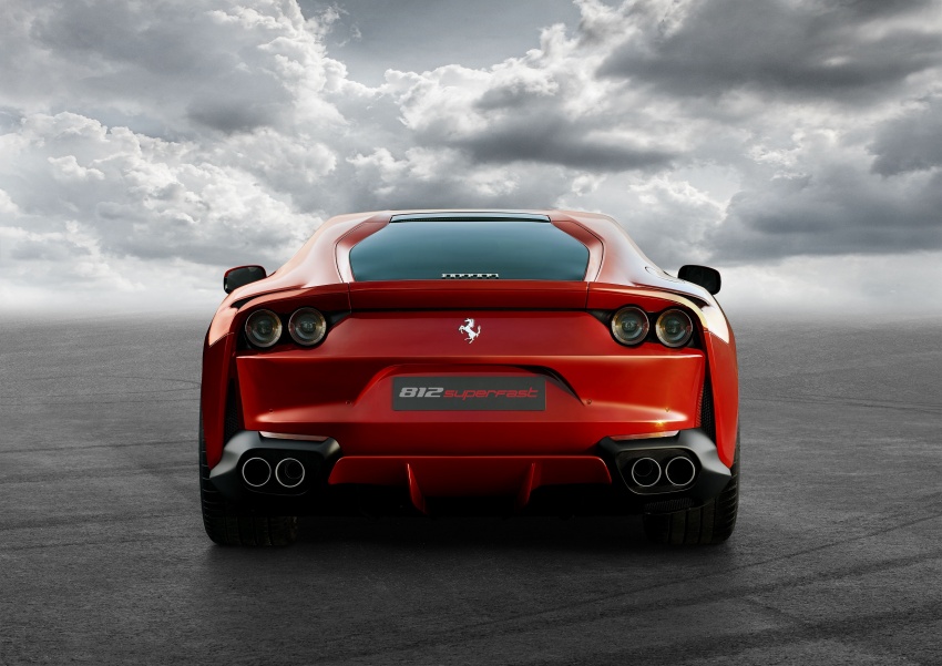 Ferrari 812 Superfast – enjin baharu 6.5L N/A V12 800 PS, 718 Nm; menjadi model Ferrari paling berkuasa 616851