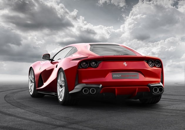 Ferrari 812 Superfast – enjin baharu 6.5L N/A V12 800 PS, 718 Nm; menjadi model Ferrari paling berkuasa