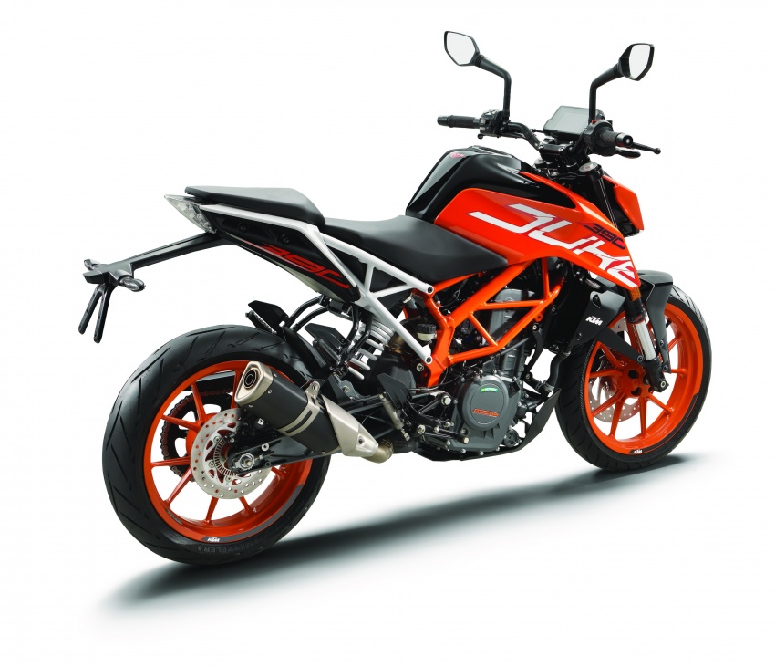 2017 KTM 390 and 250 Duke launched in India – priced at RM15,001 for 390 Duke and RM11,534 for 250 Duke 620570