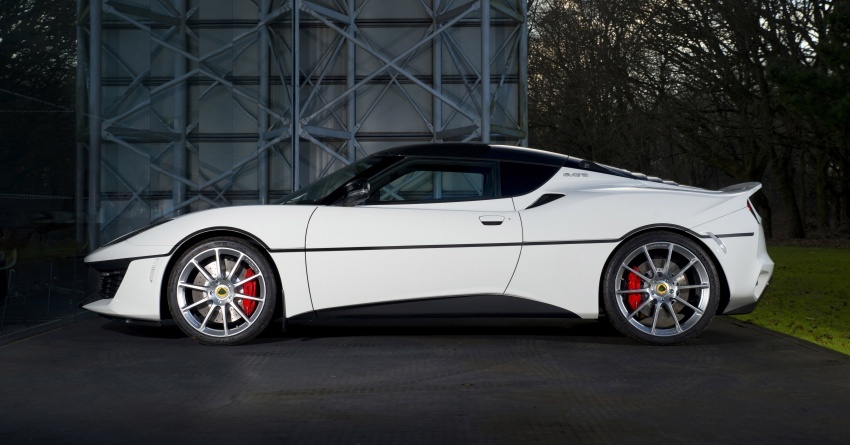 Lotus keluarkan Evora Sport 410 khas untuk sambut ulang tahun ke 40 kereta James Bond boleh selam 617497