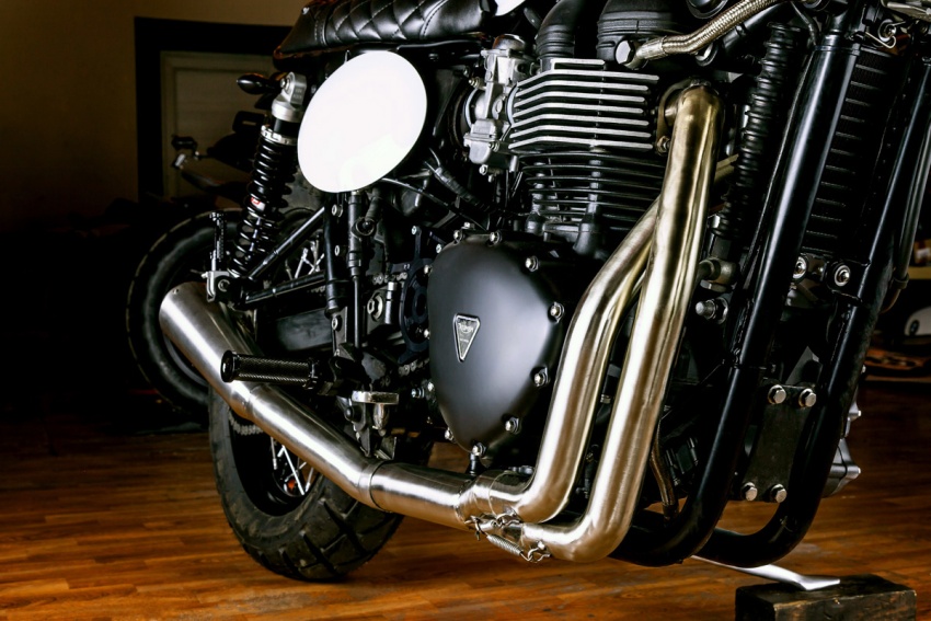 Triumph T100 Bonneville “The Saint” by Macco Motors 611103