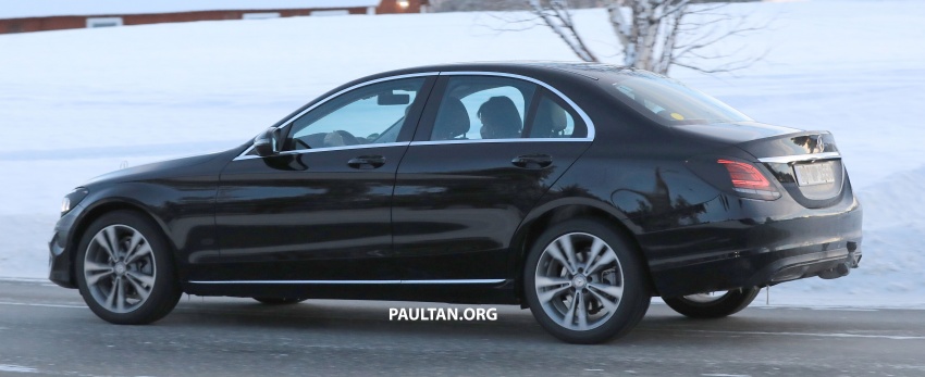 SPIED: Mercedes W205 C-Class facelift spotted testing 618423