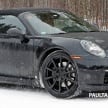 SPYSHOT: Porsche 911 coupe dan cabriolet generasi seterusnya ditemui sewaktu ujian di kawasan bersalji