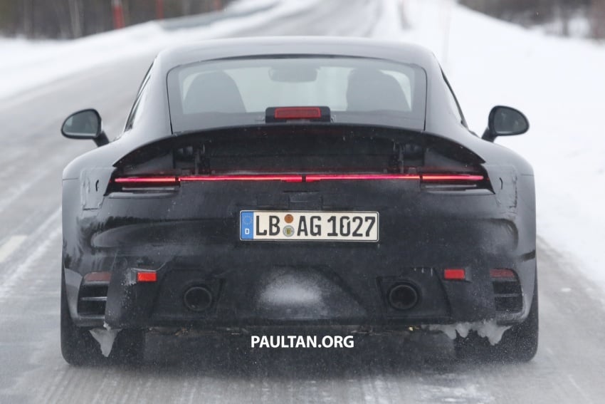 SPIED: Next-gen Porsche 911 coupe and cabrio caught 611164