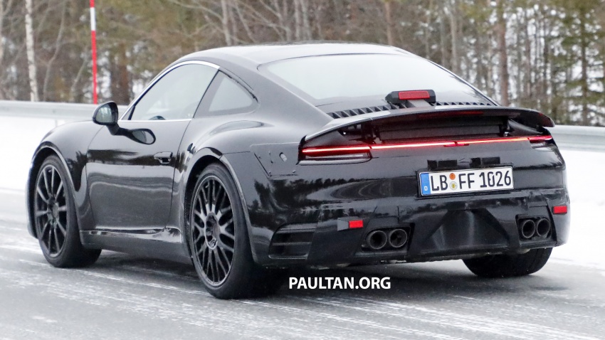 SPIED: Next-gen Porsche 911 coupe and cabrio caught 611175