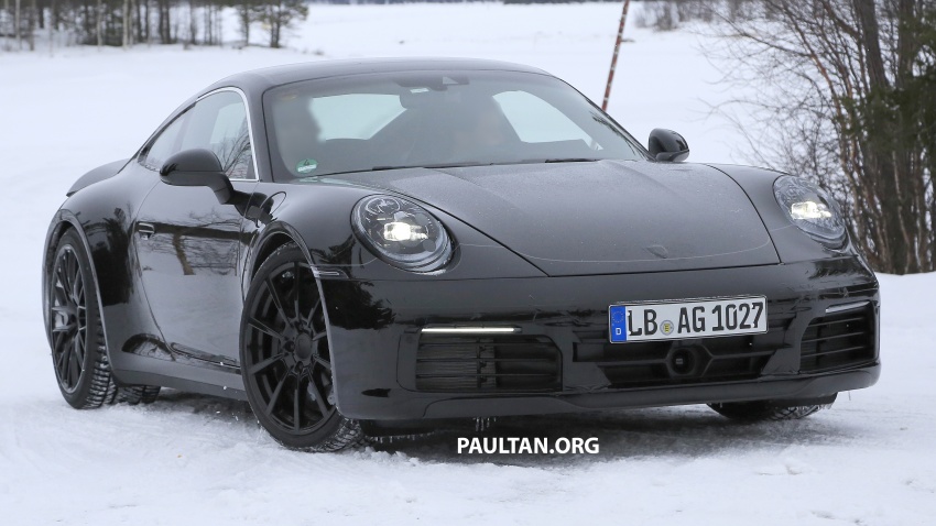 SPIED: Next-gen Porsche 911 coupe and cabrio caught 611157