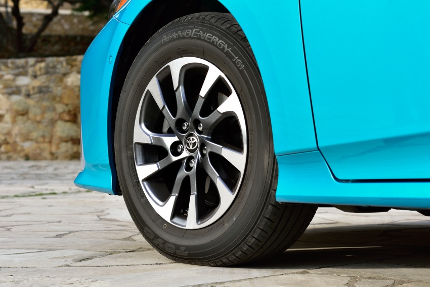 Toyota Prius Plug-in Hybrid diperkenal – lebih banyak teknologi maju, jarak pergerakan mod EV berganda 613346