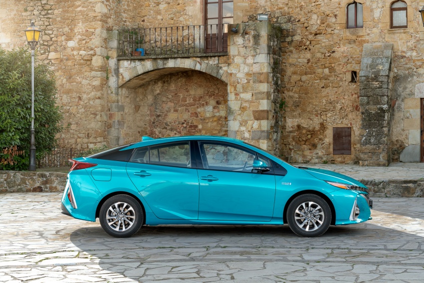 Toyota Prius Plug-in Hybrid diperkenal – lebih banyak teknologi maju, jarak pergerakan mod EV berganda 613356