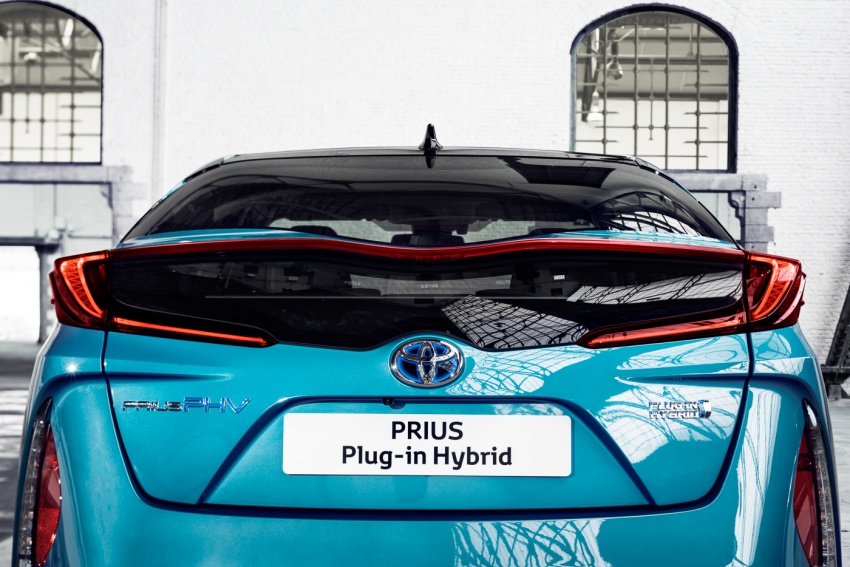 Toyota Prius Plug-in Hybrid diperkenal – lebih banyak teknologi maju, jarak pergerakan mod EV berganda 613256