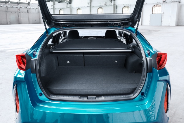 Toyota Prius Plug-in Hybrid diperkenal – lebih banyak teknologi maju, jarak pergerakan mod EV berganda