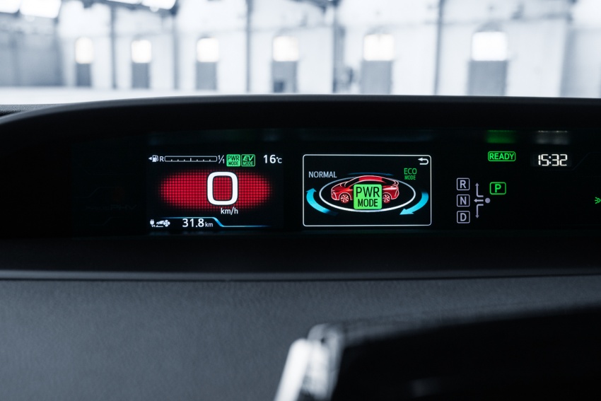 Toyota Prius Plug-in Hybrid diperkenal – lebih banyak teknologi maju, jarak pergerakan mod EV berganda 613267
