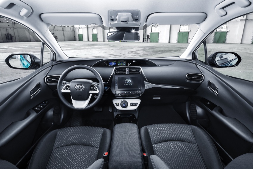 Toyota Prius Plug-in Hybrid diperkenal – lebih banyak teknologi maju, jarak pergerakan mod EV berganda 613276