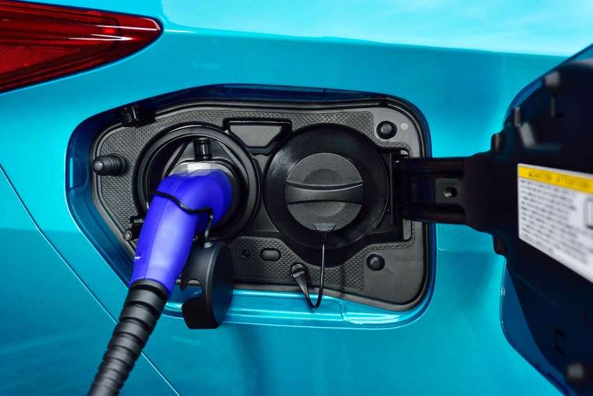 Toyota Prius Plug-in Hybrid diperkenal – lebih banyak teknologi maju, jarak pergerakan mod EV berganda 613325