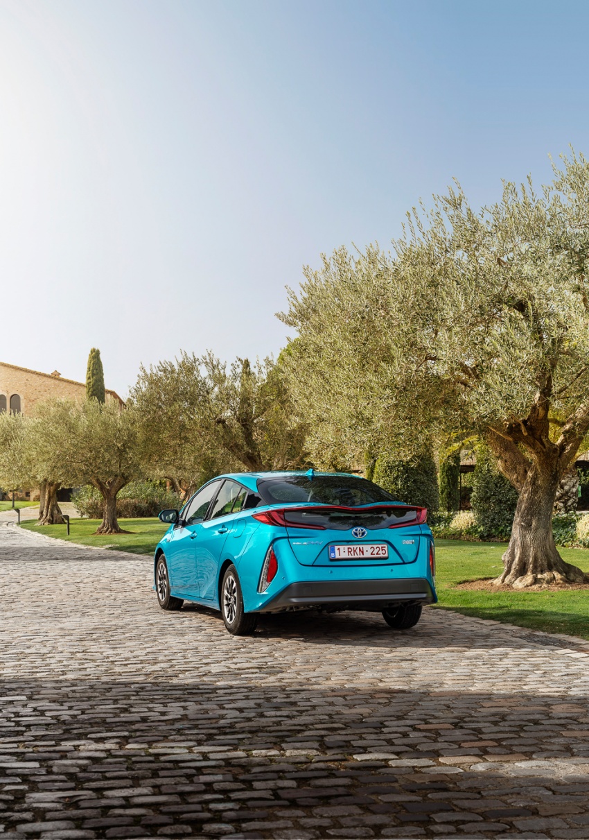 Toyota Prius Plug-in Hybrid diperkenal – lebih banyak teknologi maju, jarak pergerakan mod EV berganda 613328