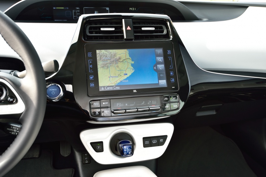 Toyota Prius Plug-in Hybrid diperkenal – lebih banyak teknologi maju, jarak pergerakan mod EV berganda 613333