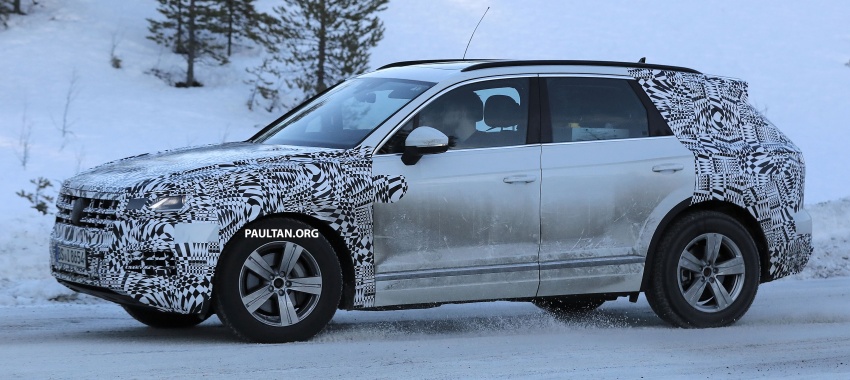 SPYSHOTS: Volkswagen Touareg winter testing 617064