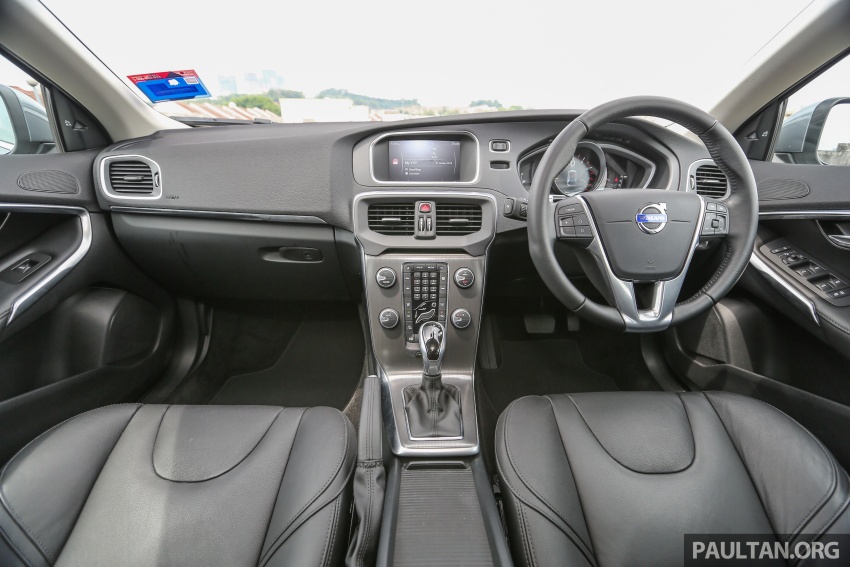 PANDU UJI: Volvo V40 T5 Drive-E – kembali dengan prestasi lebih menyengat bersama nilai lebih hebat 619152