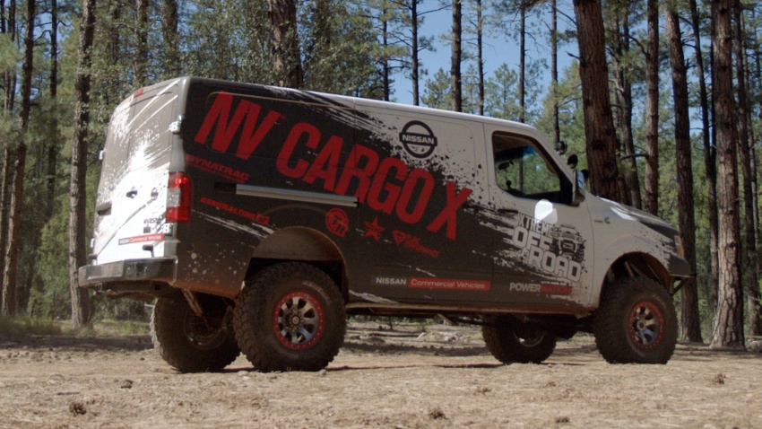 Nissan NV Cargo X – dari van komersial ke off-road 611347