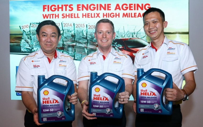 Shell Helix High Mileage – an engine oil for older cars 616894