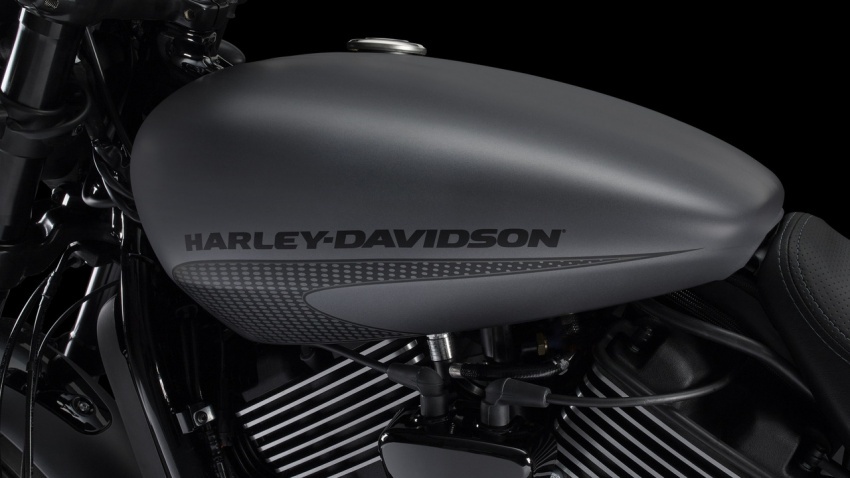 Harley-Davidson Street Rod 750 2017 diperkenal di AS – badan serba hitam, brek cakera berkembar di depan 628821