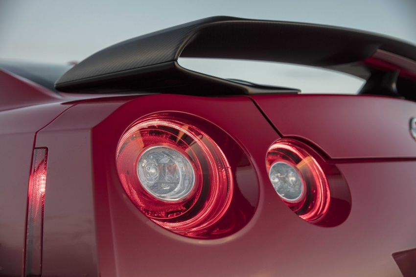 2017 Nissan GT-R Track Edition set to debut in the US Image #635582