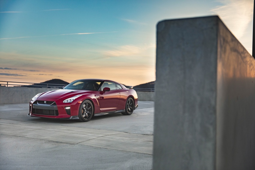 2017 Nissan GT-R Track Edition set to debut in the US Image #635579