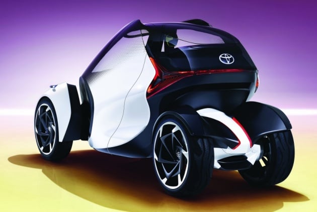 Toyota i-TRIL muncul – 3 tempat duduk, berat 600 kg