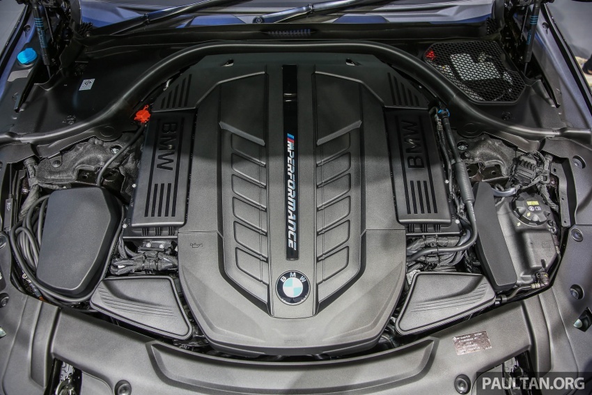Bangkok 2017: BMW M760Li xDrive – enjin V12 6.6L 637359