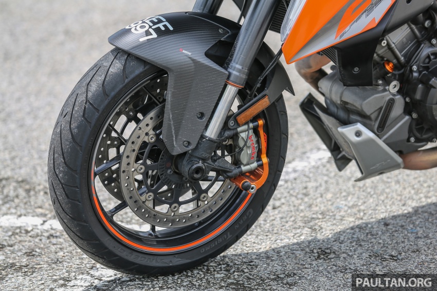 REVIEW: 2017 KTM 1290 Super Duke GT – so, what’s a nice bike like you doing with an engine like this? 635779