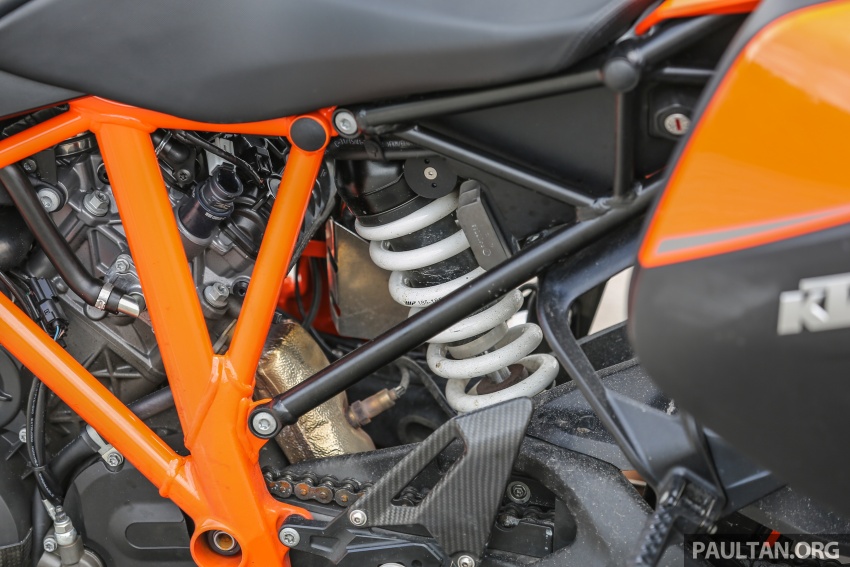 REVIEW: 2017 KTM 1290 Super Duke GT – so, what’s a nice bike like you doing with an engine like this? 635797