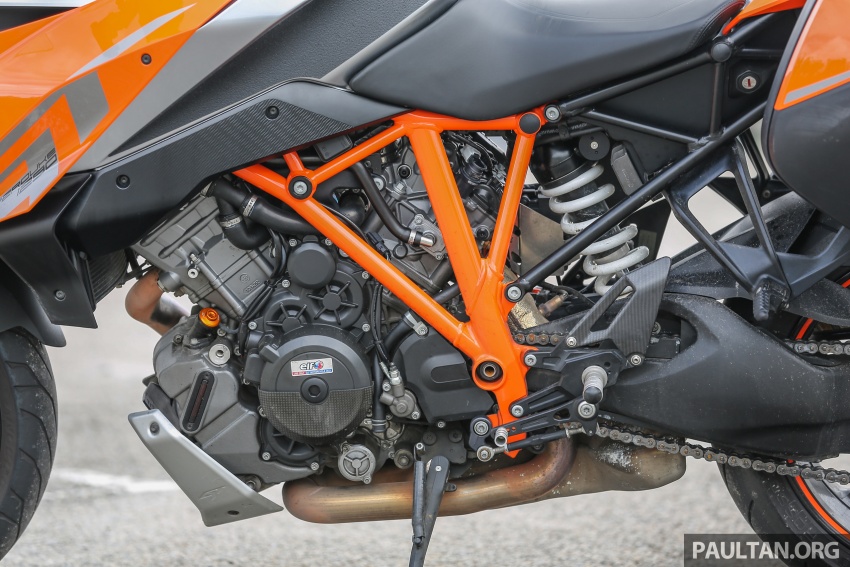 REVIEW: 2017 KTM 1290 Super Duke GT – so, what’s a nice bike like you doing with an engine like this? 635798