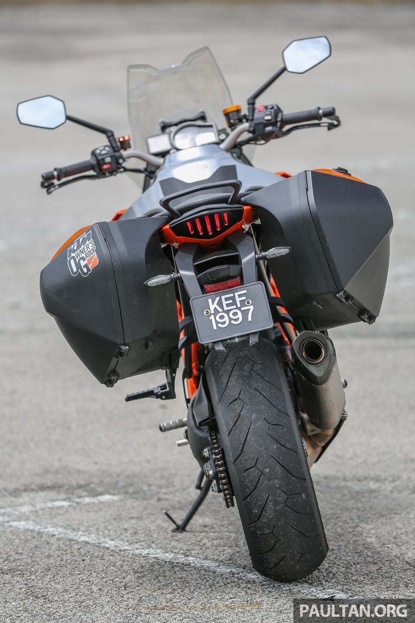 REVIEW: 2017 KTM 1290 Super Duke GT – so, what’s a nice bike like you doing with an engine like this? 635809