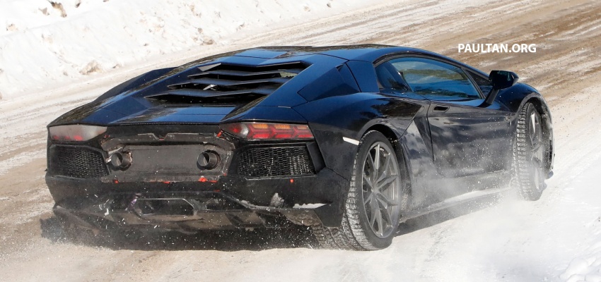 SPIED: Lamborghini Aventador Performante testing 629397