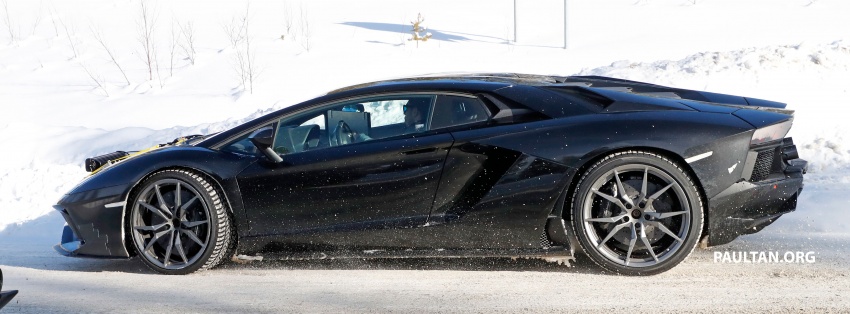 SPIED: Lamborghini Aventador Performante testing 629392