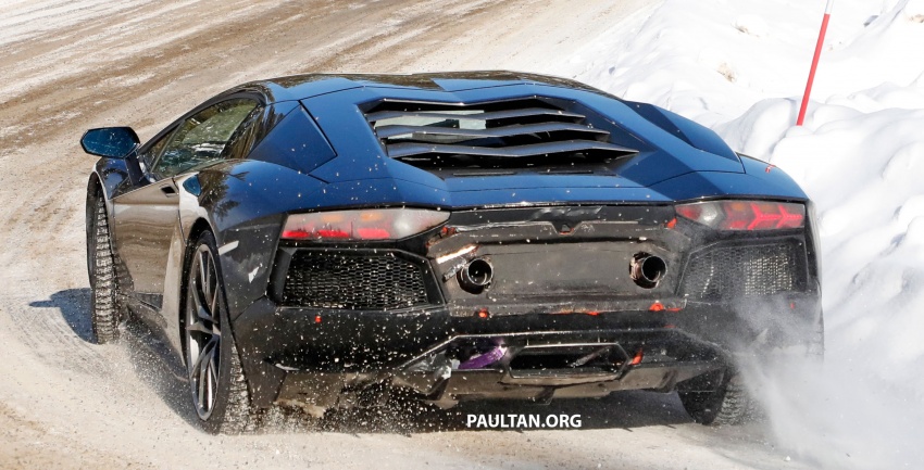 SPIED: Lamborghini Aventador Performante testing 629395