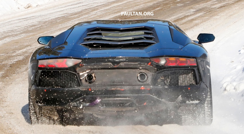 SPIED: Lamborghini Aventador Performante testing 629396