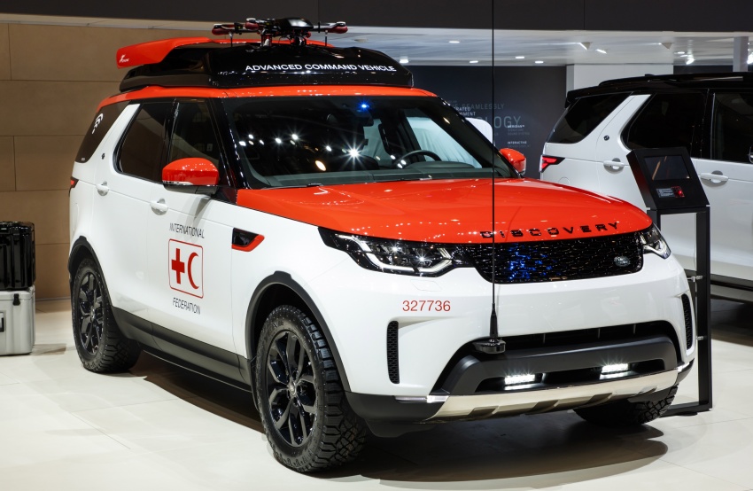 Land Rover reveals Project Hero at Geneva show – Discovery with roof-mounted drone for the Red Cross 627983