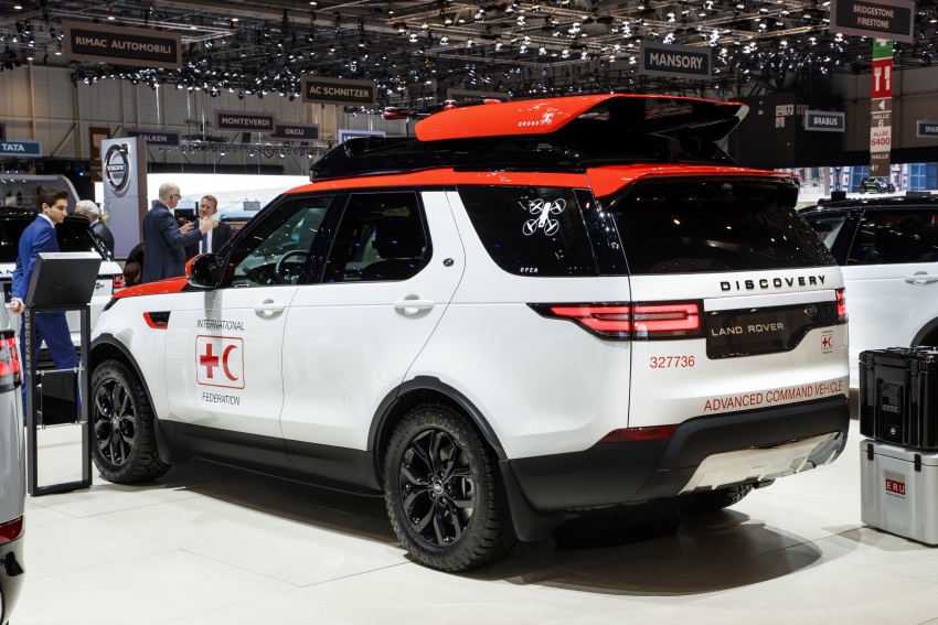 Land Rover reveals Project Hero at Geneva show – Discovery with roof-mounted drone for the Red Cross 627986